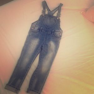 H & M girls overalls 5-6yrs